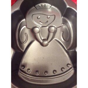 Wilton 12045 Princess Angel Kids Cake pan